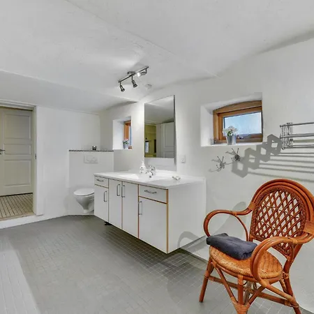 In With 6 Bedrooms Casa de Férias *