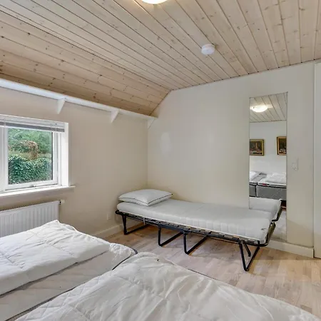 In With 6 Bedrooms * Spjald