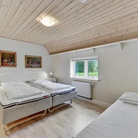 In With 6 Bedrooms Casa de Férias *